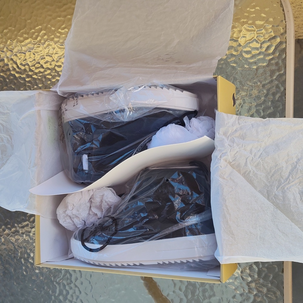 MICHAEL Michael Kors Emmett Quilted Sneaker Boot - Picture 12 of 14
